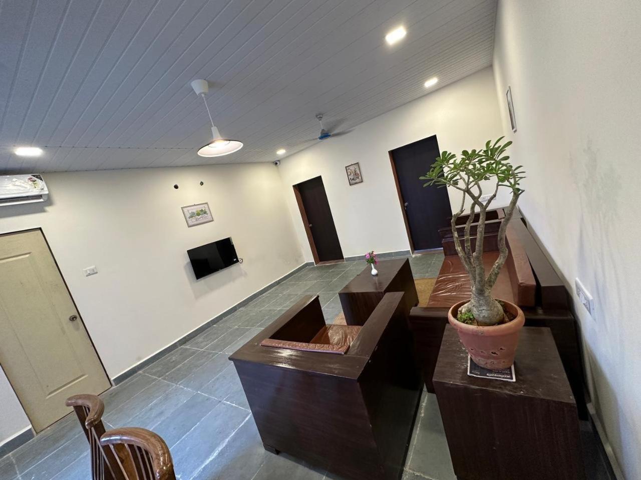 Villa Wistaria- Luxury 7Bhk Villa With Private Pool Alībāg Esterno foto